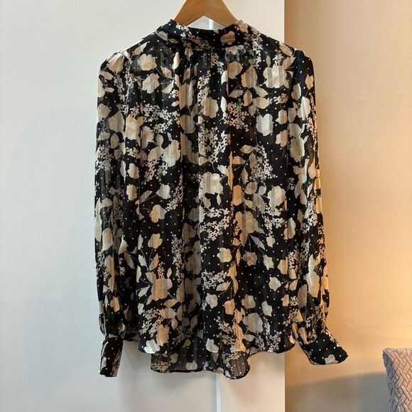 H&M Black Floral Print Blouse with Pearl Button Cuffs – Size 12 - Picture 3 of 6